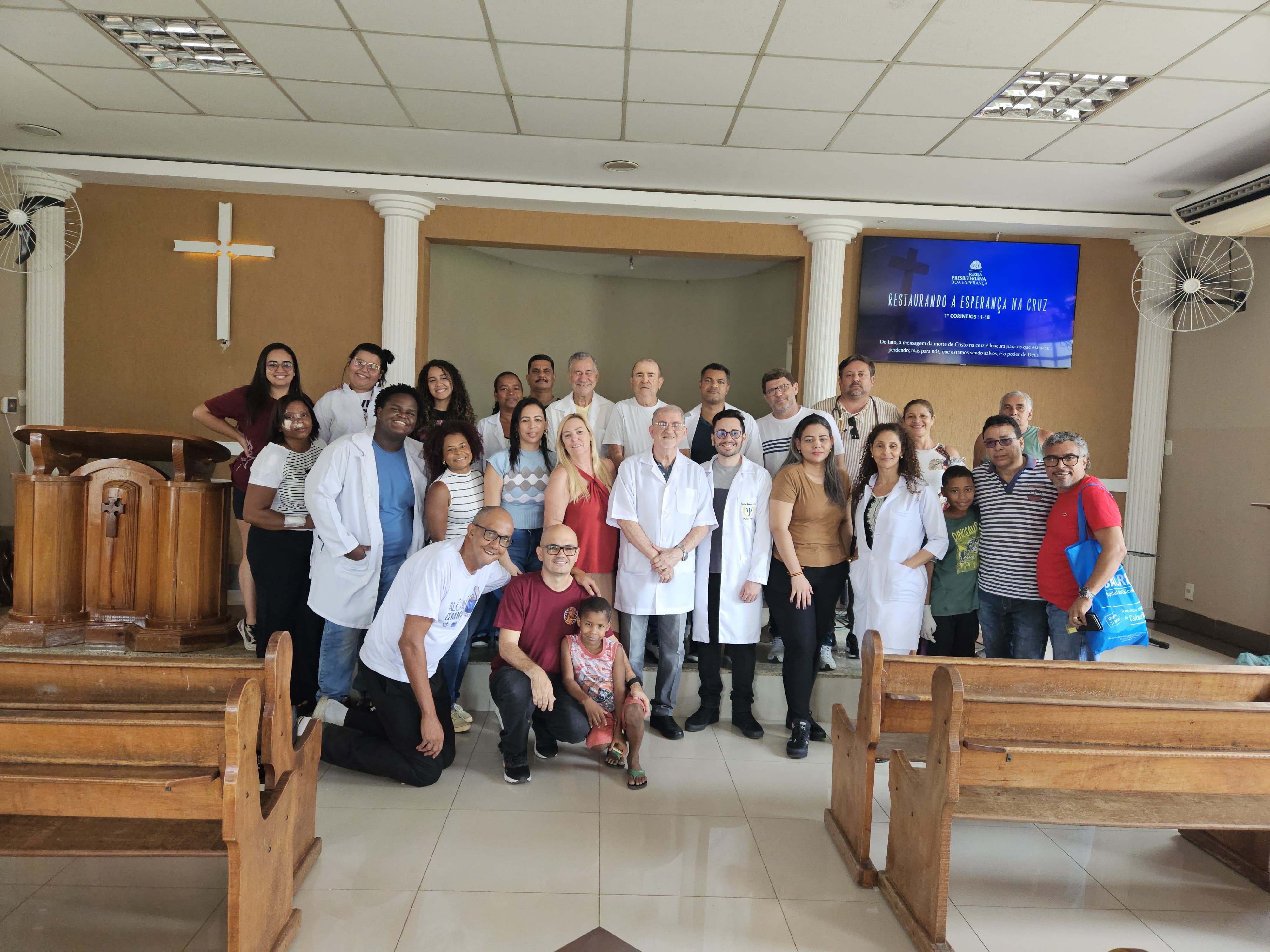 Equipe do projeto no local de atendimento